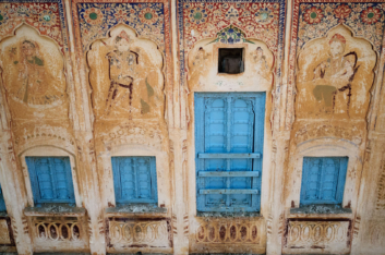 Havelis with blue doors in Shekhawati.