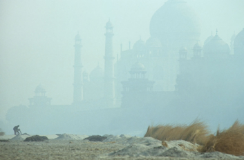 Taj mahal in the mist