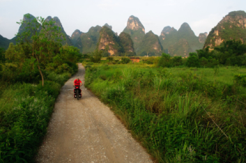 Cycling through the Karst mountains of Southern China