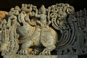 India-belur-temple-14
