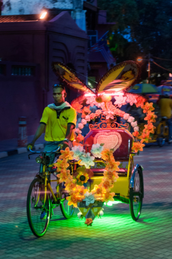 malaysia-malacca-lighted-rickshaw
