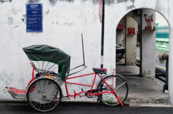 malaysia-penang-red-rickshaw