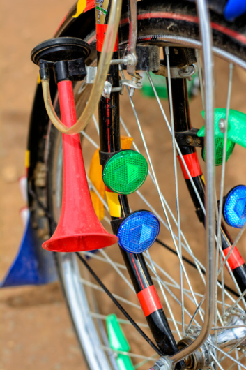 decorated-bicycle-wheel-africa